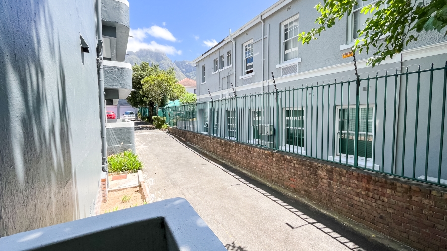 1 Bedroom Property for Sale in Rondebosch Western Cape
